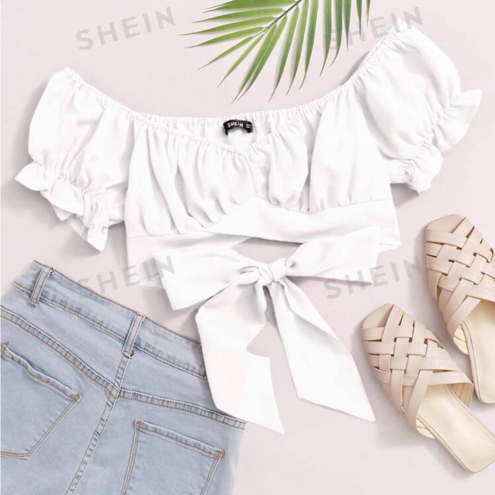 Little white top 🤍